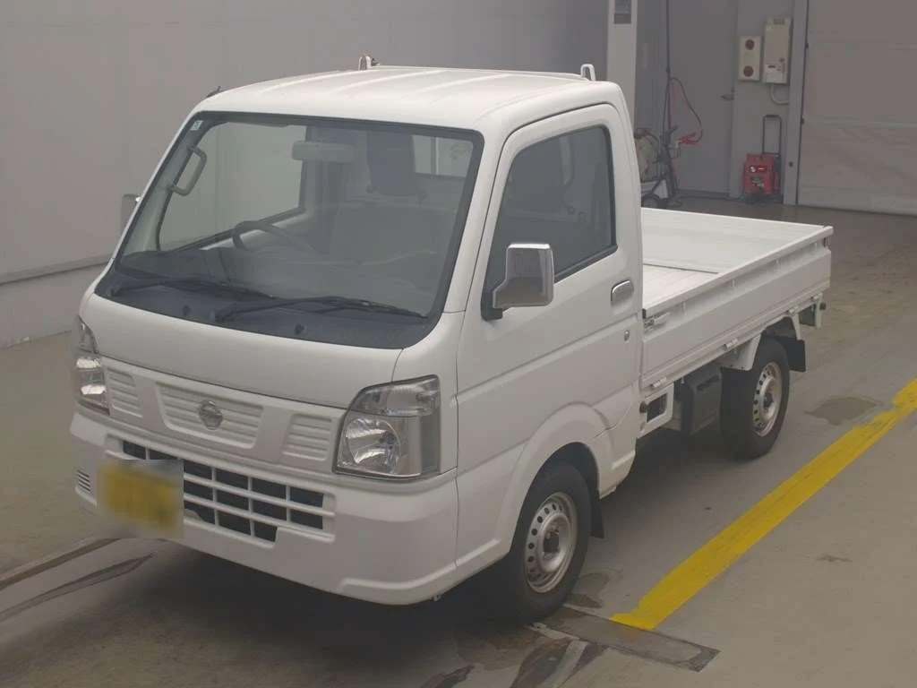Nissan NT100 Clipper DR16T 2021